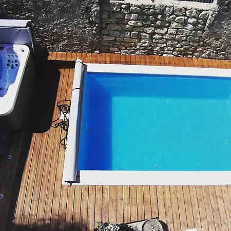 Le Clos'art Bed and Breakfast
