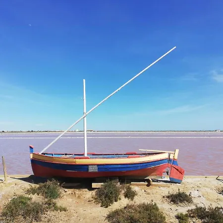 Le Clos'art Bed & Breakfast 3*