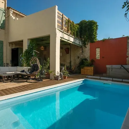 Le Clos'art 3*